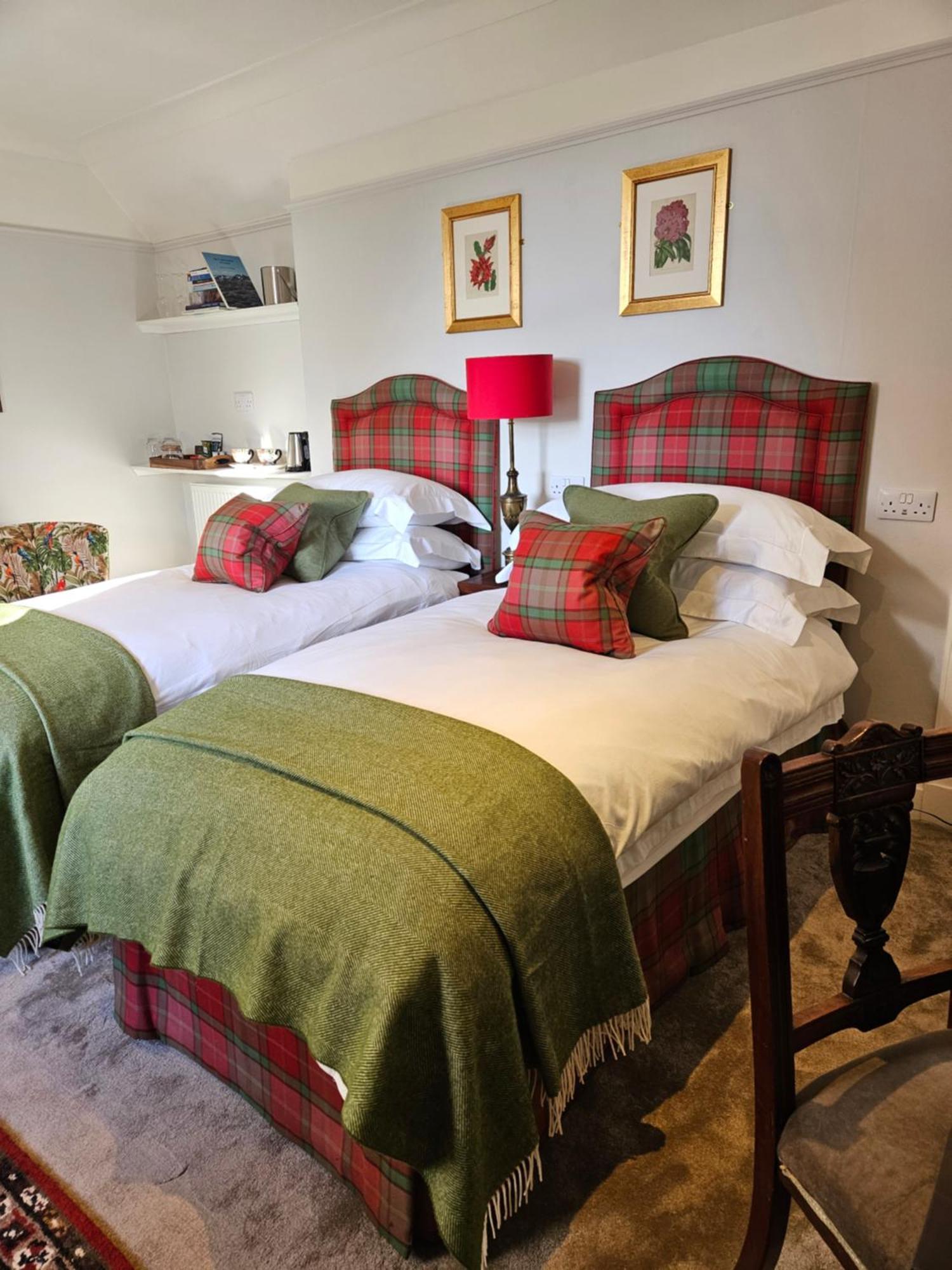 Craggan Bed & Breakfast Ballater Exterior photo